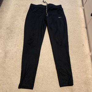 Nike Cropped Leggings